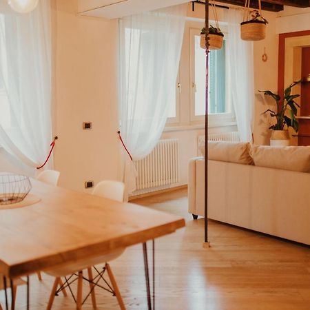 Casa Sgarzarie Exclusive Apartment Verona Bagian luar foto