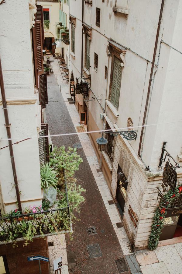 Casa Sgarzarie Exclusive Apartment Verona Bagian luar foto